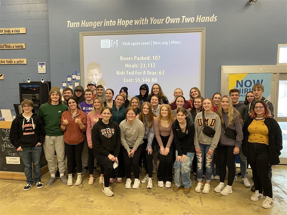  Students Volunteer at FMSC